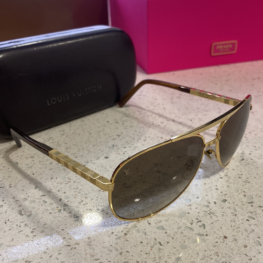 Louis Vuitton Aviator sunglasses - Picture 7 of 16